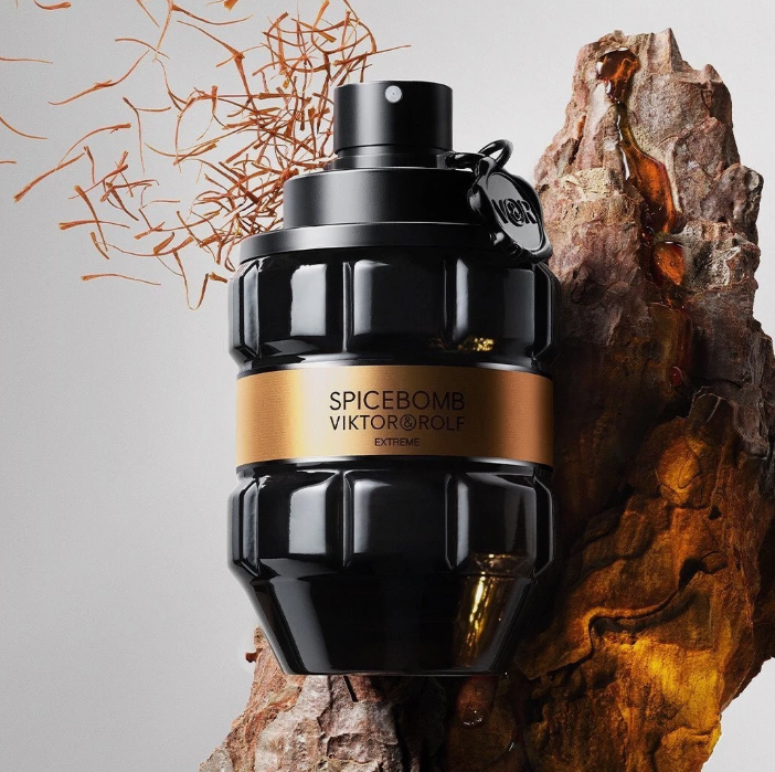 Viktor & Rolf Spicebomb Extreme with saffron lifestyle shot